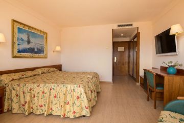 Hotel Amaika <br /> Calella / Costa de Barcelona <br /> F1 Barcelona