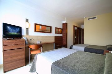 Hotel Aquamarina <br /> Santa Susanna <br /> F1 Barcelona