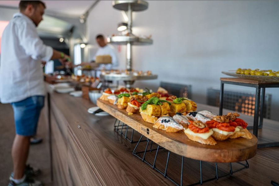 high-quality catering services high-quality catering services