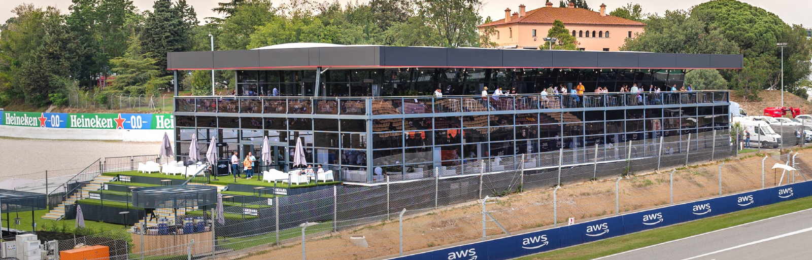 VIP Panorama Village Montmelo